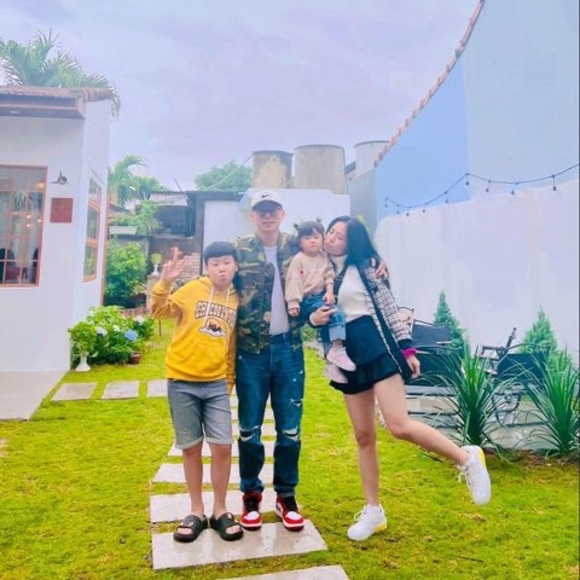 Meet your Posher, Minh - Picture 1 of 1